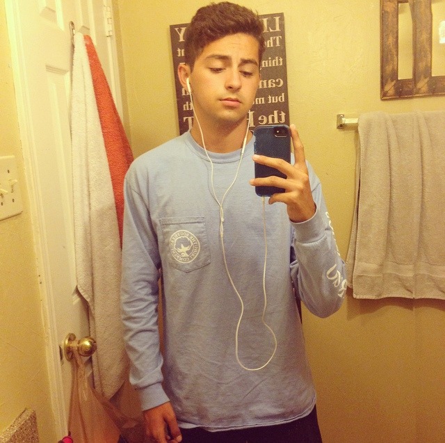 thatguydieeego:  When I look in the mirror, my mistakes, my flaws, my fuck ups, my