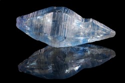 Bijoux-Et-Mineraux:sapphire -  Ratnapura, Sabaragamuwa Province, Sri Lanka  