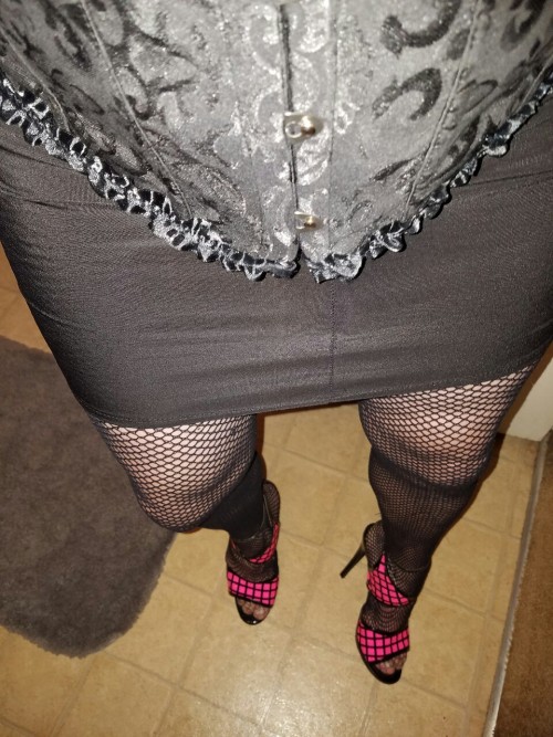 Im Sissy cumdumpster Peaches and this is my outfit for the weekend  I so desperately need to be collared and owned .