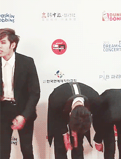 chandoo: dongwoo’s hands…