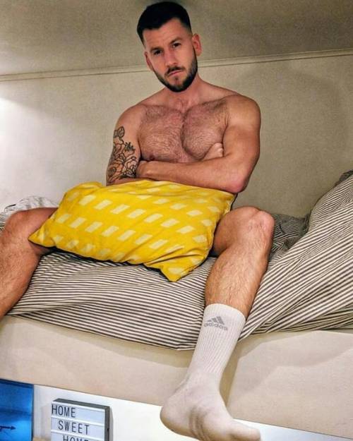 haneyzovic: @rossingtheline • • #men #socks #socken #corap #calze #chaussettes #sox #носки #skarpet