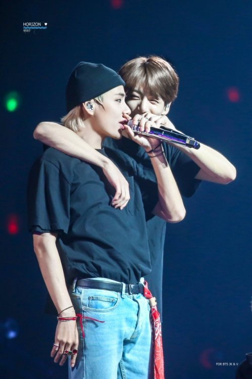 clingy boyfriends &lt;3