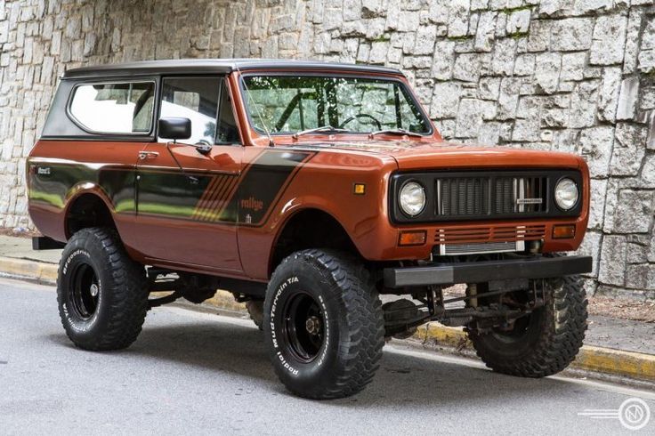 vehicles36:  1973 International Scout II                     