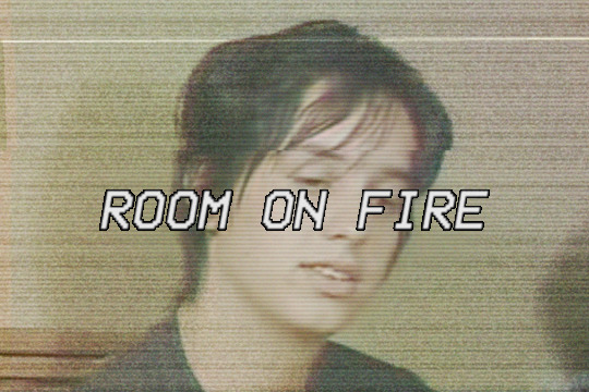 ize-of-the-modern-age:  strawberryspit: Can I VHS You?: Julian (’s pretty face)