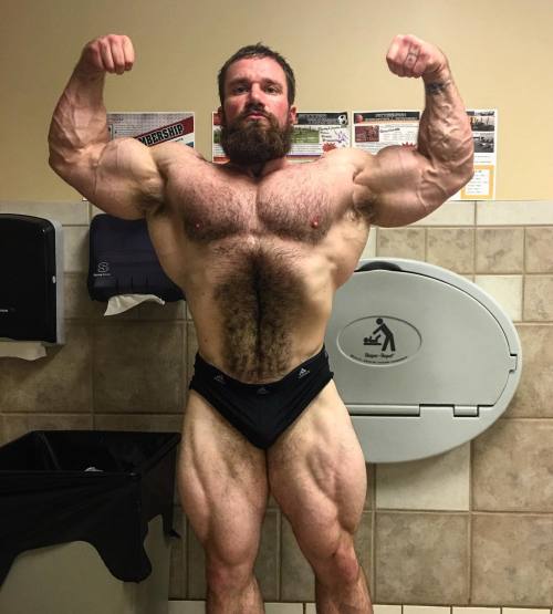 bodybodyman:  Seth Feroce