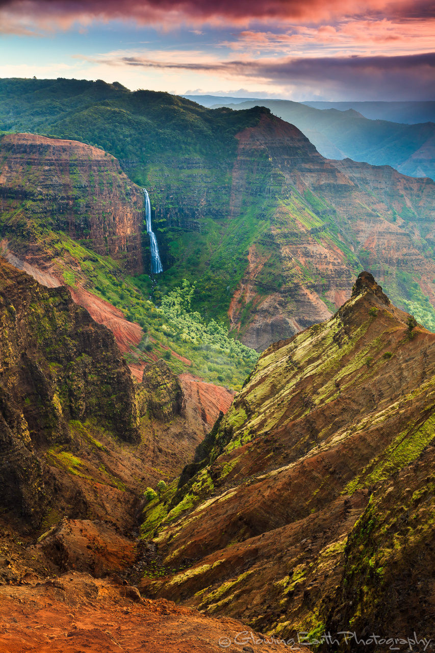 travelgurus:  Waimea Canyon, Kauai by Glowing Earth Photography  Explore Hawaii’s