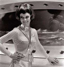 vintageruminance:  Gabrielle Drake - UFO