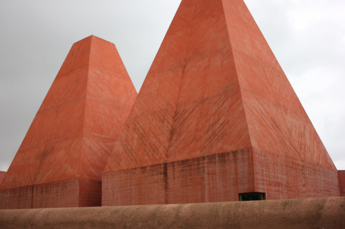 the-production-of-space:Casa das Histórias Paula Rego | Eduardo Souto de Moura (2008) | Casca