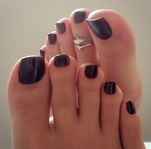 naughty-chicks-feet: Feet Licking