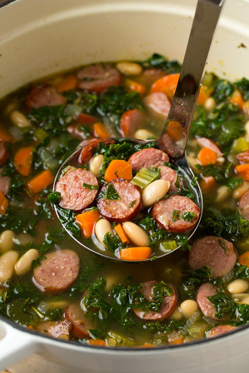 do-not-touch-my-food:  Kale, White Bean and Sausage Soup