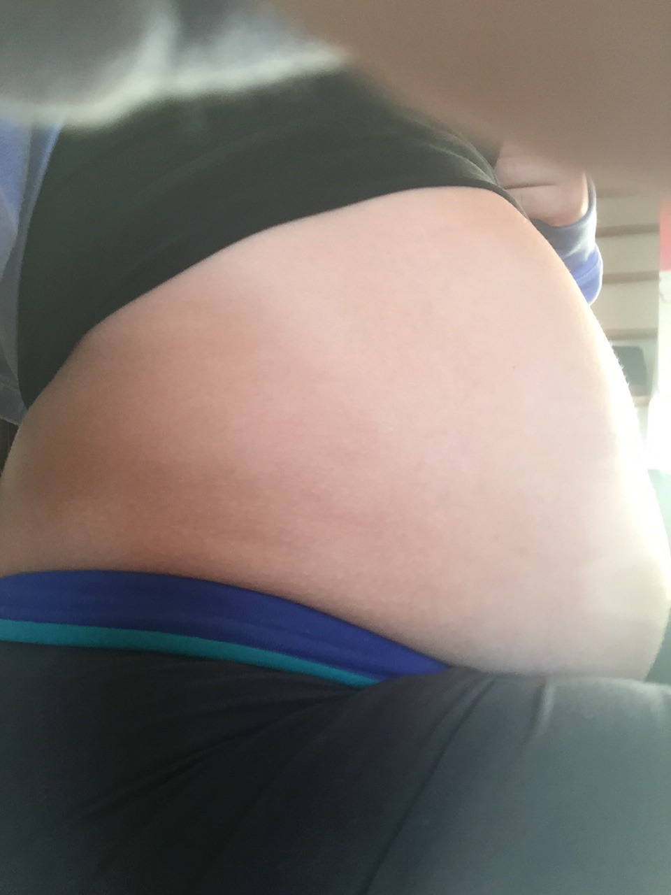 lilsisbigbelly:  Halfway break from today’s stuffing todayyy🐷🐷🐷