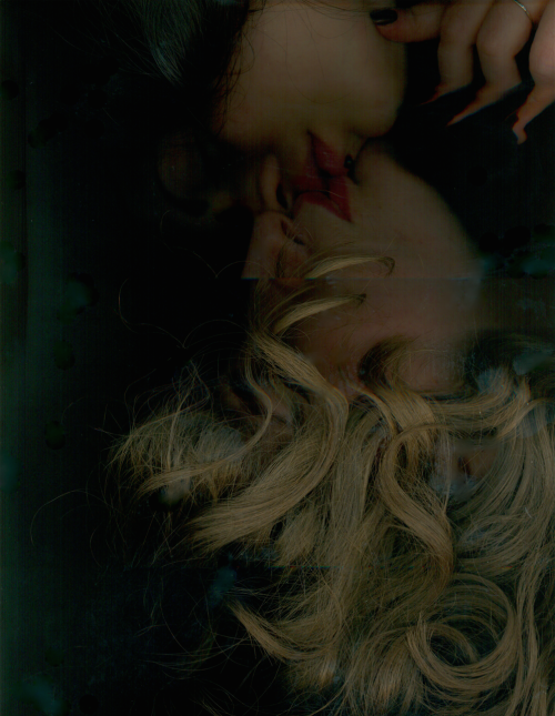 claralynasart: Kiss Scans