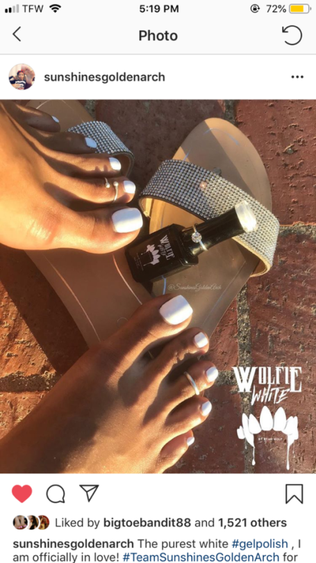jehovahhthickness:  justamiafreak:  uncleromeo:  yanimodowey:  jehovahhthickness:  I don’t have pretty feet 😪  Feet dudes:“aight bet”  one thing I’ve learned from foot fetishists is the I have no fucking clue what “pretty feet” should look