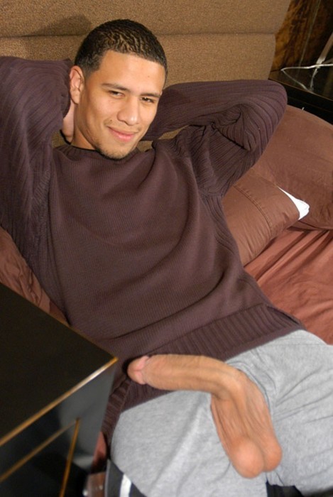 theluckeystar:  Polls:Do Your Balls Hang Low?I am a big fan of huge balls. I like