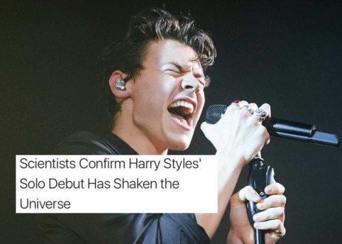 frecklesharry:Harry as his own iconic solo headlines