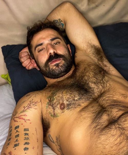 https://64.media.tumblr.com/854b1b6e6762a099d7854233d7b1ce72/f4e07d2d0c6eaa8d-e8/s500x750/e3ea2a07c8ce3cb32abaec7dc59ece9c1ea6ad74.jpg