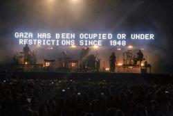 2kfrvr:   The band Massive Attack delivers solidarity message for Gaza. (via Khaled Bey)  omfg