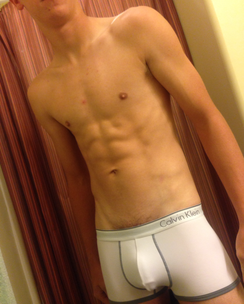edcapitola:  sean-stone3858:  Here’s some of my favorite pics from my first photo shoot. What do you guys think? I like my new Calvin Kleins lol  Sexy body and hot bulge. Can I rub it a little, please? Follow me at http://edcapitola.tumblr.com