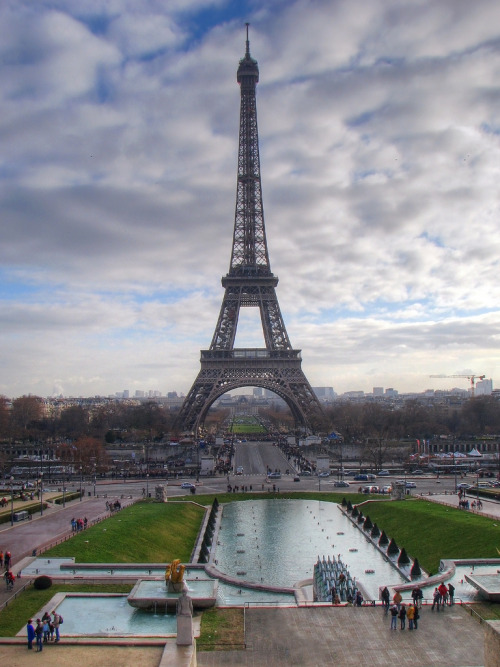 nichvlas:  Trocadéro, Tour Eiffel, Paris (by **Anik Messier**)