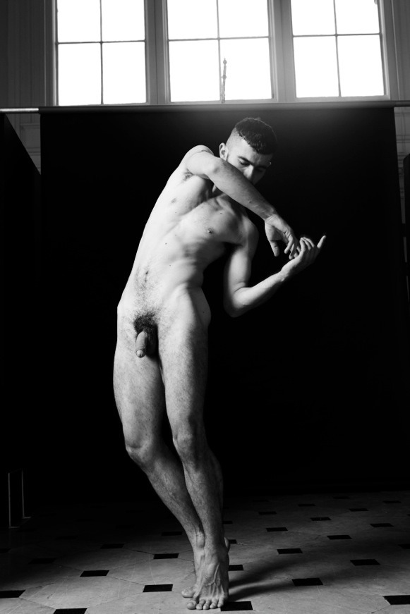 sanuye-shoteka:  Sanuye Shoteka  .photography by Anna Michell .september 2013 .london