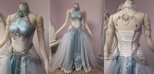 boku-no-miko: kellylugosisdead: Moonlight Elven Gown by Lillyxandra UM??? CNA THIS BE MY WEDDING DRE