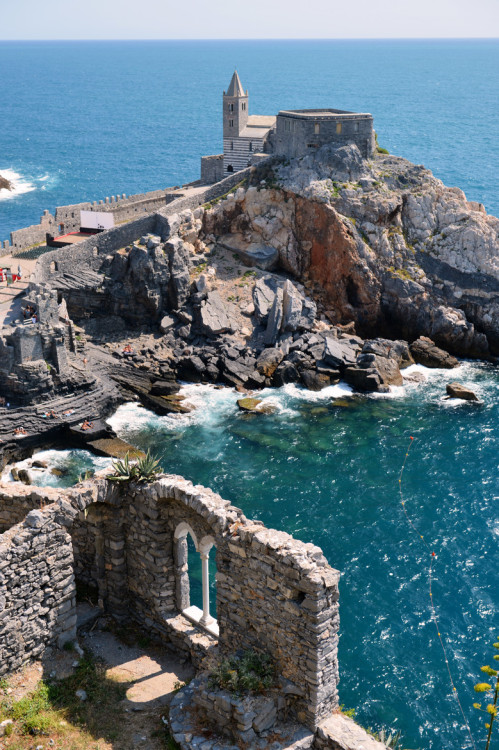 travelingcolors:  Saint Peter’s church, Portovenere | Italy (by Angelo Ferraris)