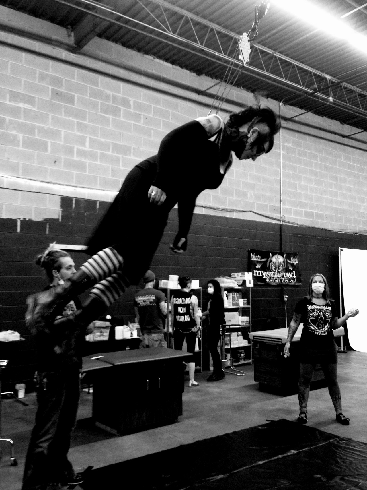 eine-schoene-schrecklichkeit:  A friend took these pictures of my 2nd suicide suspension.