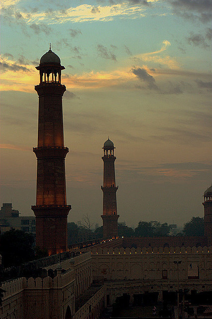 The minarets of Badshahi Masjid at dusk in Lahore, Pakistan (Max Loxton).