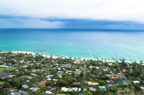 fuckyeahhawaii:  Oahu, Hawaii. Pillbox Hike!