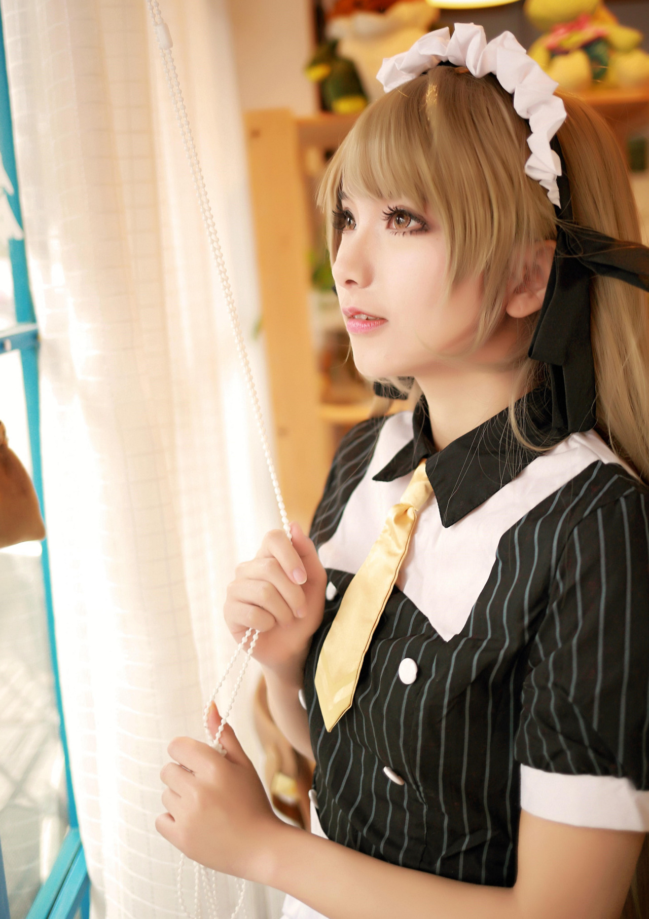 scandalousgaijin:  Kotori Minami - Deep cat 