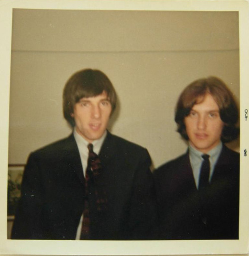 A candid shot of Mick Avory and Dave Davies, 1965.