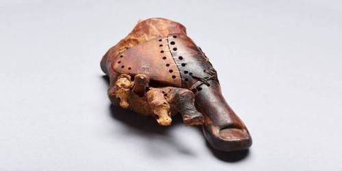 The Cairo Toe: World&rsquo;s Oldest Prosthesis?A 3,000 year old big toe made out of wood and leather