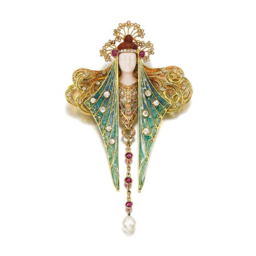 vysjewelry:Art Nouveau carved chalcedony,plique-à-jour enamel, ruby, diamond, and pearl penda