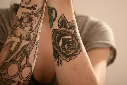 idontcareaboutyoubye:  Tattoo blog^.^