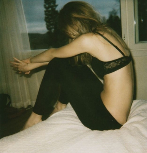 empire-of-the-rain:  crystvllized:    ☯✝Grunge/Vintage✝☯   empire-of-the-rain.tumblr.com