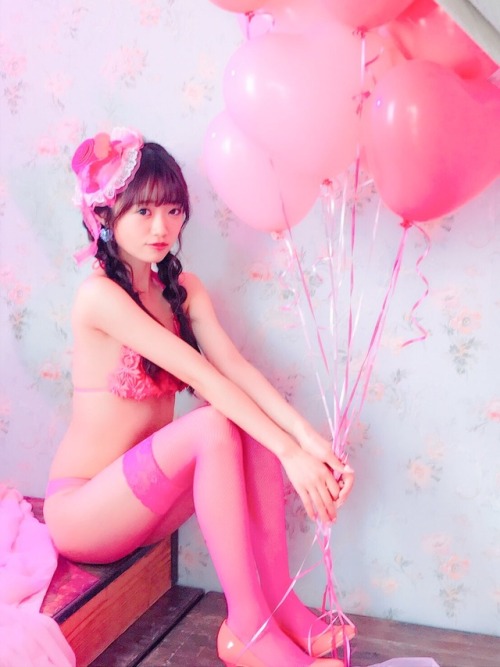 soimort48:  「BOMB!(ボム!) 2018年7月号」 中井りか  https://www.amazon.co.jp/dp/B07CXZ9DKF/
