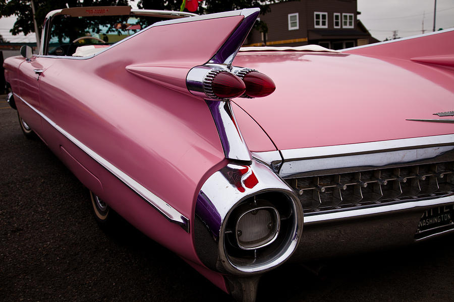 everything-i-own-is-leopardprint:  metalmaggot:  1959 Cadillac DeVille Convertible