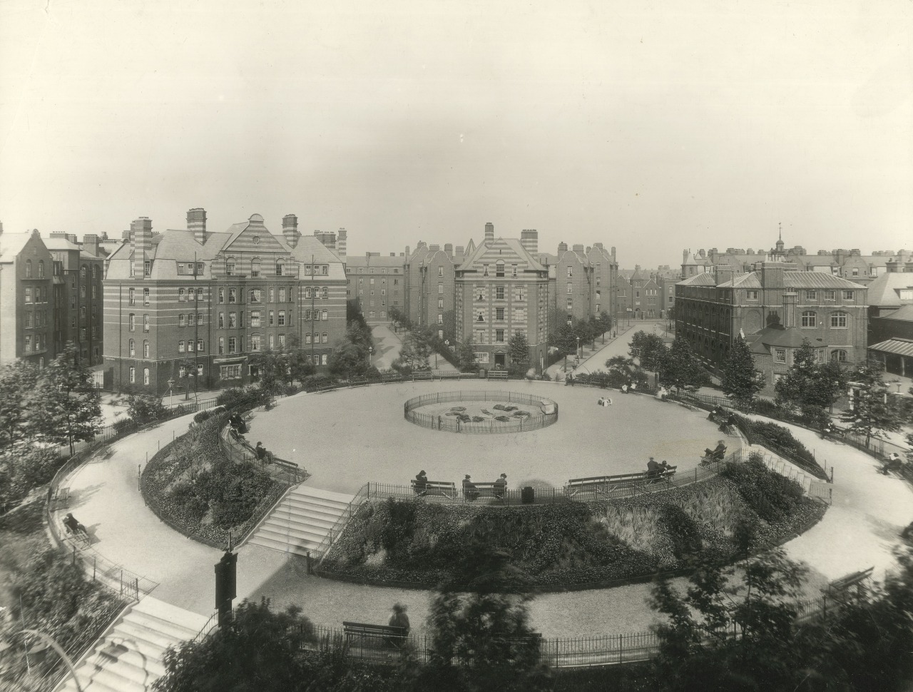 Arnold Circus looking east, 1903.