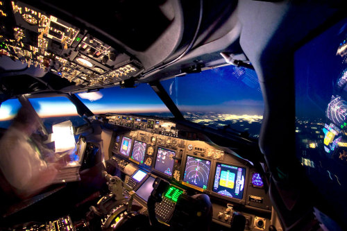 culturenlifestyle: Spectacular Views Of The Night Sky From The Cockpit Airplane pilots literally hav