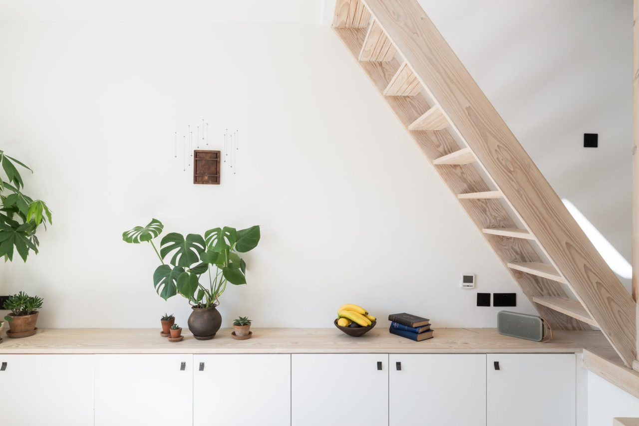 gravityhome:  Light loft apartment in LondonFollow Gravity Home: Instagram - Pinterest