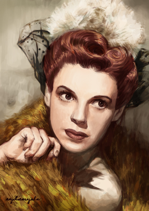 Ladies and gentlemen, the one and only Judy Garland. ♡ It looks so Renaissance and I don’t eve