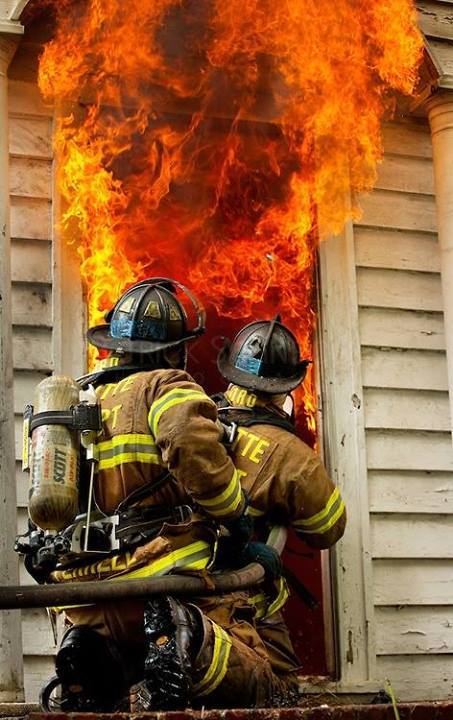 taconoms:  uni-t-e-a:  amroyounes:  Time to show some love and appreciate these heroes.  Firefighters are some badass mutha fuckas  firefighters are incredibly under appreciated, this is sadly the first appreciation post to them and we need more of these,