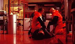 jessebpinkmans:  walt &amp; jesse + body disposal 