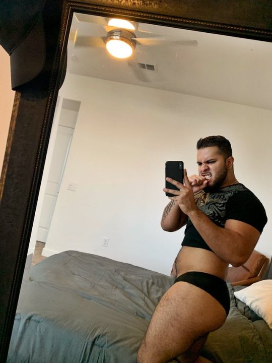 mikkahchu:  Suns out buns out?