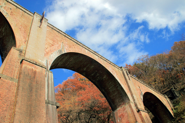 doboku-minna:
“ 〈今日のどぼく〉１２月５日  １８９２年の今日、群馬県の碓氷第三橋梁(うすいだいさんきょうりょう)が完成しました。
さらに読む
”