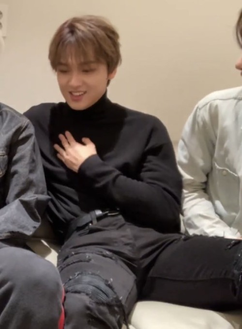 Arghhhh Seeing Haechan Wearing A Turtleneck Makes Me Want To Devour Him (im So Sick For Him