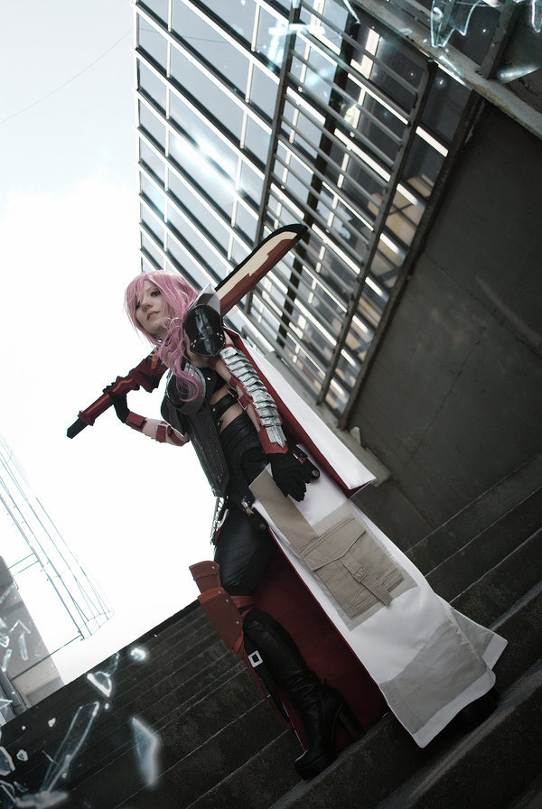 cosplayfanatics:  Lightning Cosplay by a4th 
