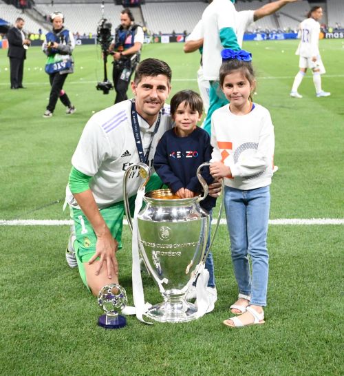 realmadridfamily: Thibaut Courtois celebrates with his kids Adriana and Nicolas after winning the UE