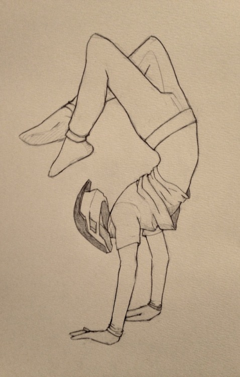 goldenholdeb: i just think zer0 would look good doing yoga@sentaimangenji for u 