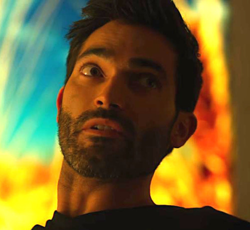 stellina-4ever:Tyler Hoechlin is Ian Yerxa in a “Another Life” 1x01